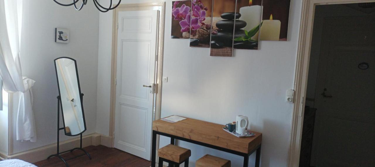 Bed and Breakfast Montplaisir Montendre Екстер'єр фото